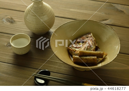 鯛のあら煮 44618277