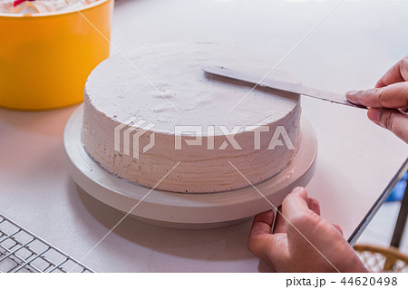 The chef is crepe cake 44620498