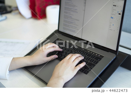ノートパソコン ノートブック MacBookの 44622473