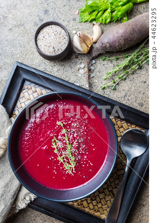 Cold Beetroot creamy soup 44623295