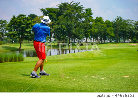 Golf is s sport that requires a lot of effort  44626353