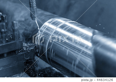 The operation of lathe machine. The operation of lathe machine. 44634126