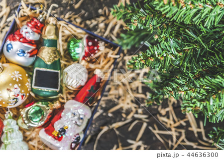 Box with vintage glass Christmas decorations view Box with vintage glass Christmas decorations view 44636300