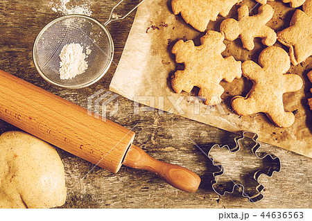 table dough, cookies Christmas shapes, style table dough, cookies Christmas shapes, style 44636563