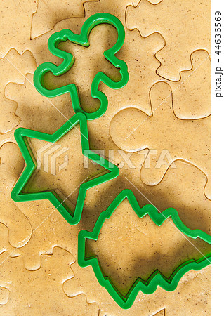 Roll out the dough cut Christmas figures Roll out the dough cut Christmas figures 44636569
