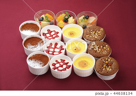 パーティ料理　デザート 44638134