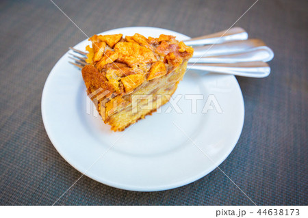 Apple pie charlotte desert tea coffee breakfast 44638173