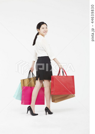 ショッピング 買い物 女性 44639830