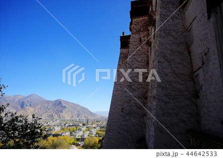 city view in Tibet china 44642533