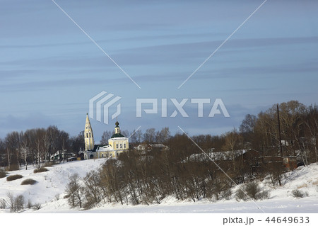 Kalyazin church / panoramic view Orthodox church on the island, russian landscape Kalyazin church / panoramic view Orthodox church on the island, russian landscape 44649633