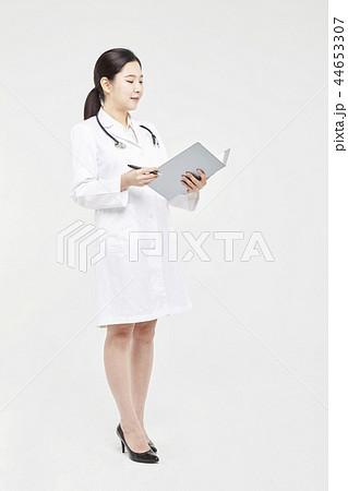医師 女性 女 44653307
