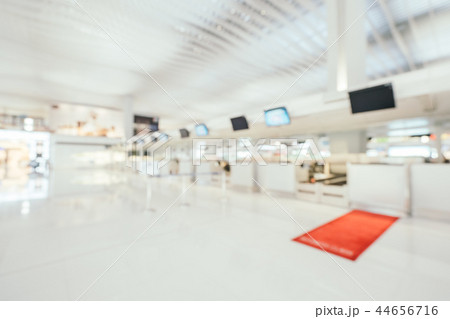 Abstract blur and defocused airport terminal interior Abstract blur and defocused airport terminal interior 44656716