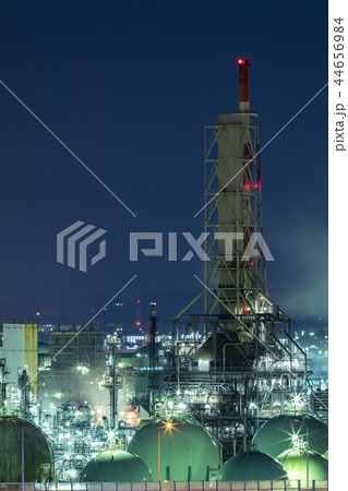 工場夜景　京浜工業地帯　横浜根岸エリア 44656984
