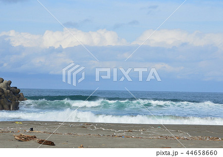 岩瀬浜海水浴場（富山県富山市岩瀬） 44658660