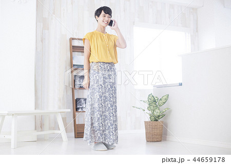 若い女性　ライフスタイル 44659178