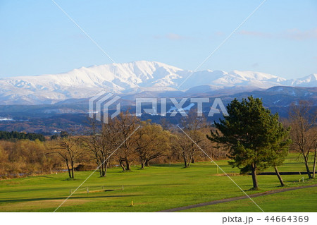 初冬白銀の月山 44664369