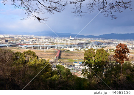 男山(岩清水八幡宮)から京都市街、京都北山の眺め 44665156
