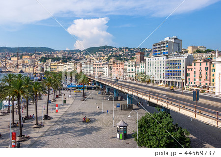Promenade near Porto Antico with highway nearby 44669737