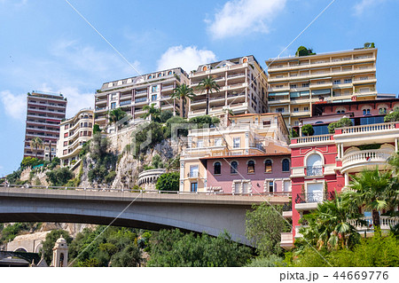 Hotel buildings near bridge 44669776