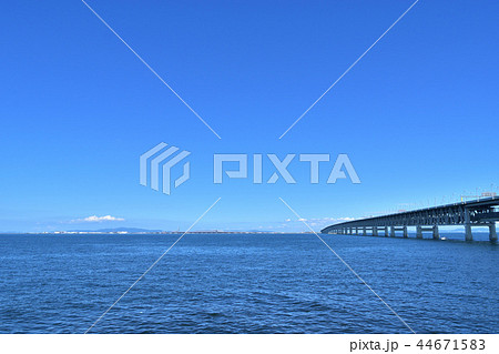 関西国際空港連絡橋と関空 関西国際空港連絡橋と関空 44671583