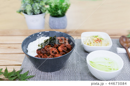 料理 麺 タコ 44673084