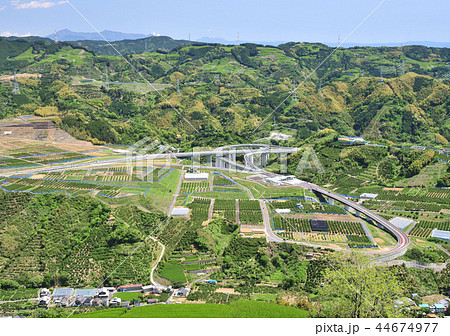 新東名高速道路-16264 44674977