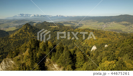 Panoramia of Tatra Mountains from Pieniny Panoramia of Tatra Mountains from Pieniny 44675261