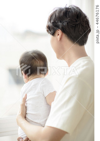赤ちゃん お父さん 父 44676176