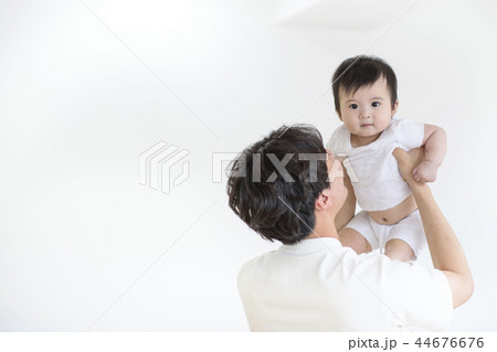 赤ちゃん お父さん 父 44676676