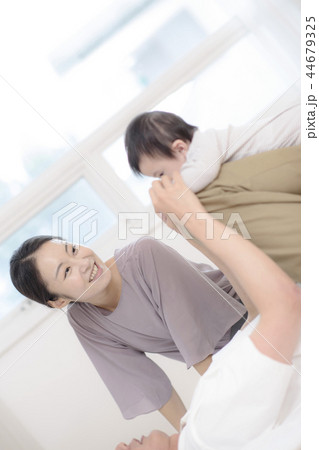 韓国人 育児 赤ちゃん 44679325