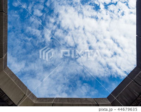 秋の季節 背景 バックグラウンド 44679635