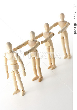 前へならえ。 44679952