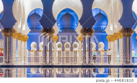 Sheikh Zayed Grand Mosque illuminated at night timelapse, Abu Dhabi, UAE. 44681810