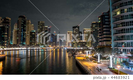 Promenade in Dubai Marina timelapse hyperlapse at night, UAE. 44683921