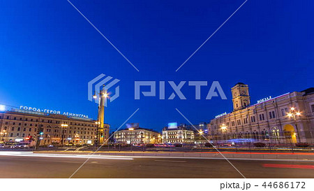 Vosstaniya square and Obelisk Hero City Leningrad timelapse. ST.PETERSBURG, RUSSIA 44686172