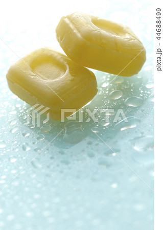 喉のケア~のど飴~ 喉のケア~のど飴~ 44688499