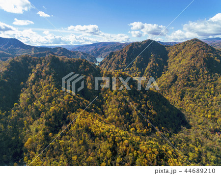 定山渓 豊平峡の紅葉（空撮） 44689210