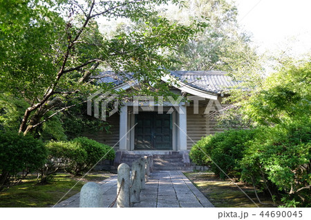 広隆寺旧霊宝殿 44690045