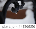 water drop 44690350