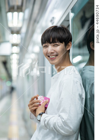 若い男 若い男性 韓国人 44690734