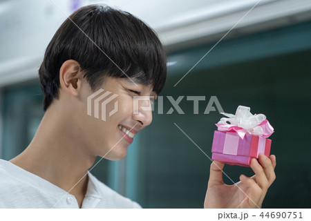 若い男 若い男性 韓国人 44690751