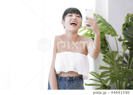 女性 メス 女の人 44691590