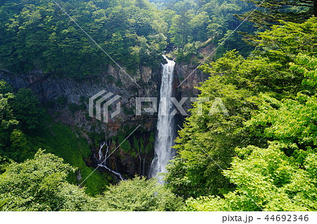 華厳ノ滝 44692346