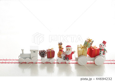 クリスマスプレゼントがやってきた 44694232