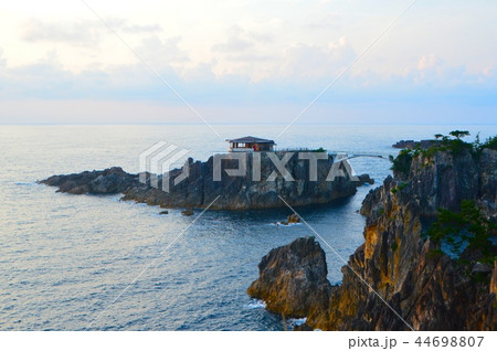 尖閣湾(佐渡島/新潟県佐渡市姫津・北狄) 尖閣湾(佐渡島/新潟県佐渡市姫津・北狄) 44698807