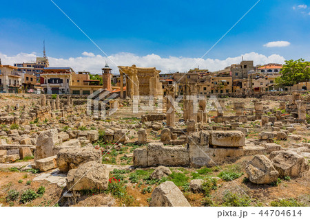 romans ruins Baalbek Beeka Lebanon romans ruins Baalbek Beeka Lebanon 44704614