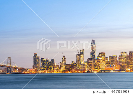 San Francisco downtown skyline 44705903