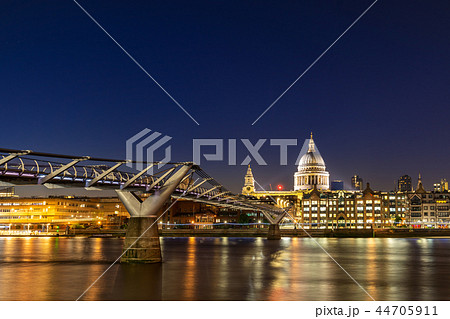 St paul cathedral with millennium bridge St paul cathedral with millennium bridge 44705911