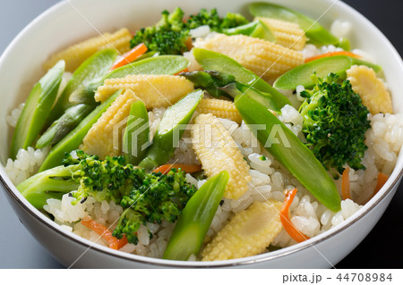 アスパラとコーンの炊込みご飯 アスパラとコーンの炊込みご飯 44708984