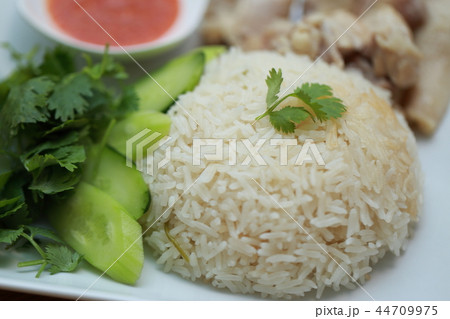 カオマンガイ (タイ料理 ジャスミンライス 食べ物 フード レストラン 自炊 料理 調理 手作り) 44709975
